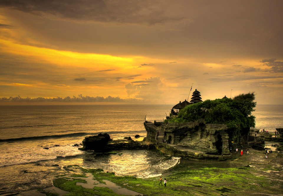 tanah lot bali indonesia1 Jaw Dropping Photography from Around the World 