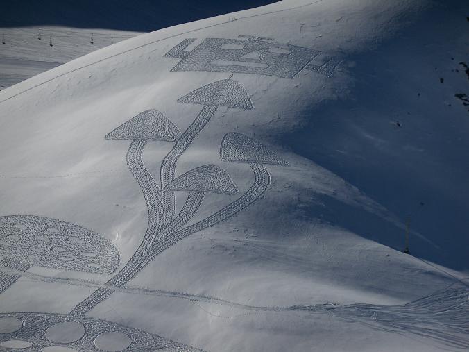 384051 360982070581932 282614611752012 1633777 388952262 n1 Magnificent Geometric Snow Art by Simon Beck