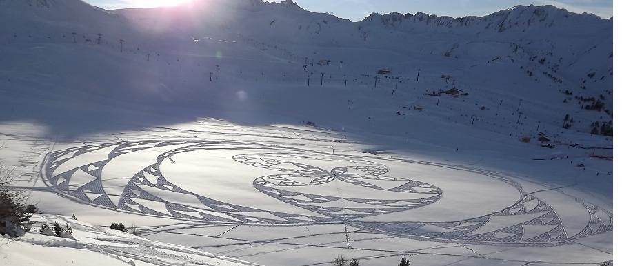 386711 345175248829281 282614611752012 1576421 753721006 n1 Magnificent Geometric Snow Art by Simon Beck