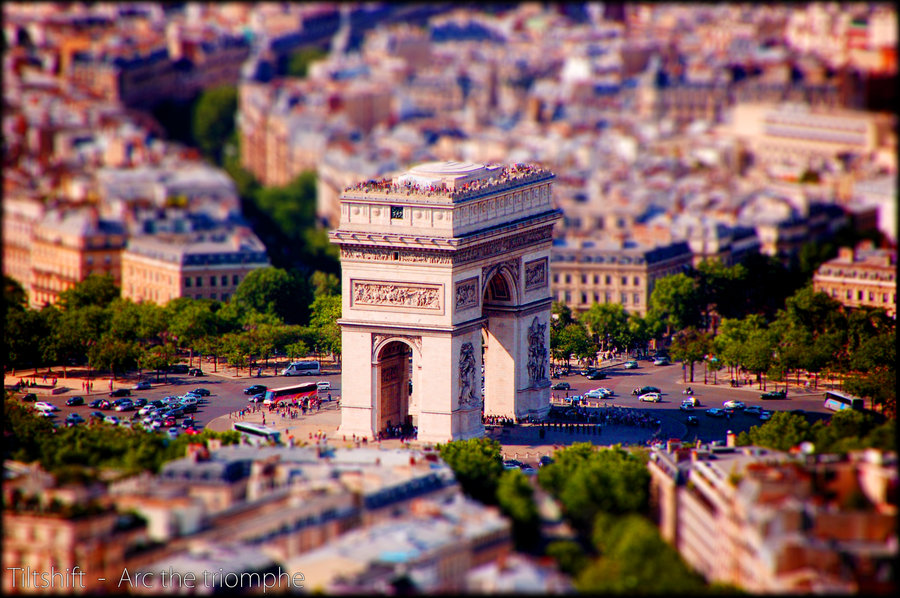 tiltshift arc the triomphe by relderson1 40 Wonderful Examples of Tilt Shift Photography